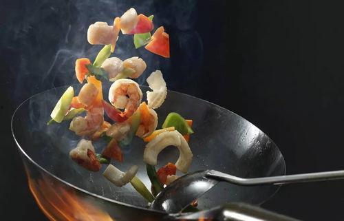 舞台炒菜外国吃瓜,舞台炒菜，外国观众的“吃瓜”之旅