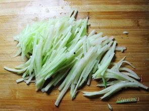 傣味芒果瓜丝怎么吃,酸辣鲜香，夏日清新美食新体验