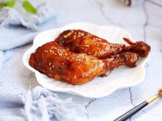 大瓜头吃鸡腿,大瓜头与鸡腿的美食奇遇记