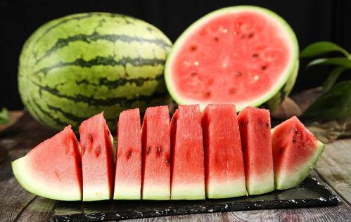 临职吃瓜,揭秘校园“吃瓜”背后的故事